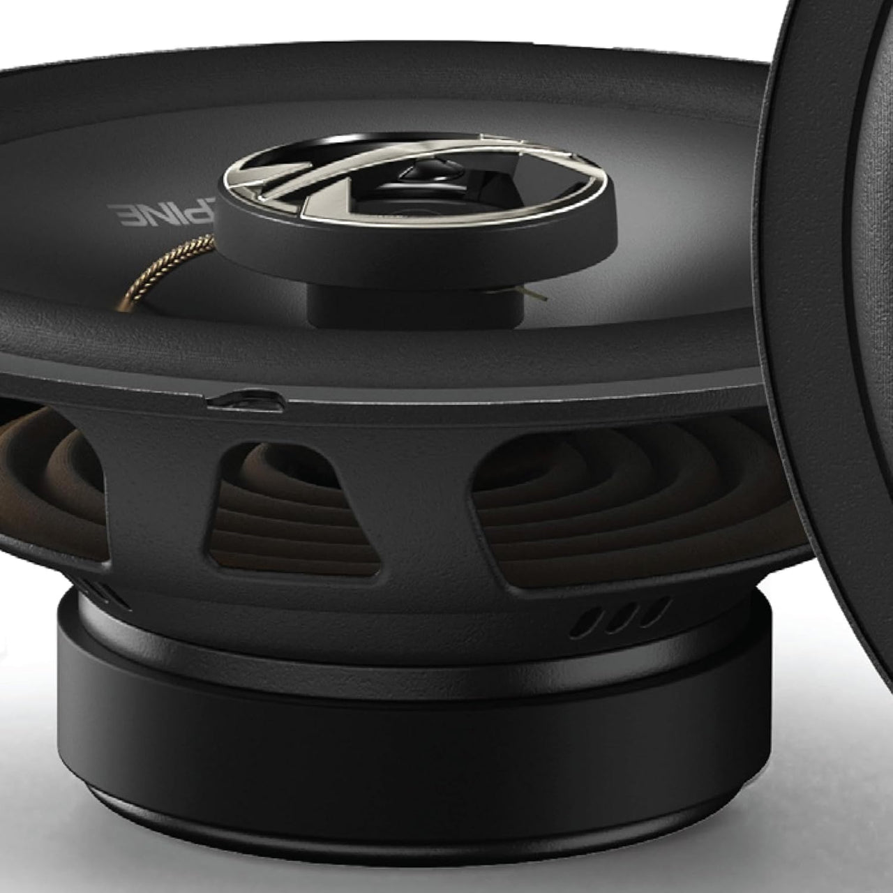 alpine-ute-73bt-media-receiver-and-el-e65-g-speakers