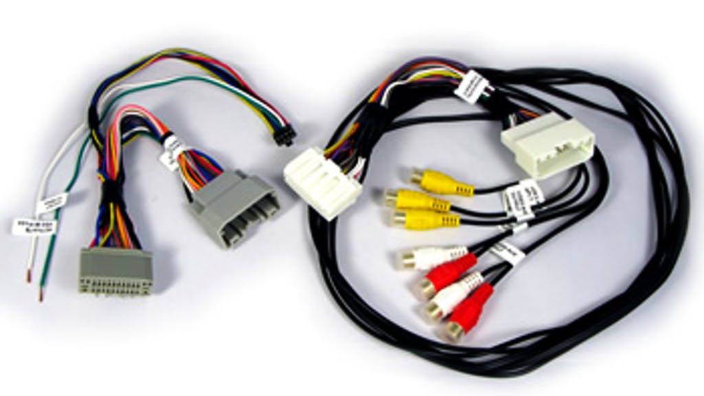Crux RVCCH-75W Rear-view Integration System for Jeep Wrangler Vehicles w/ MYGIG Systems 2007-Up
