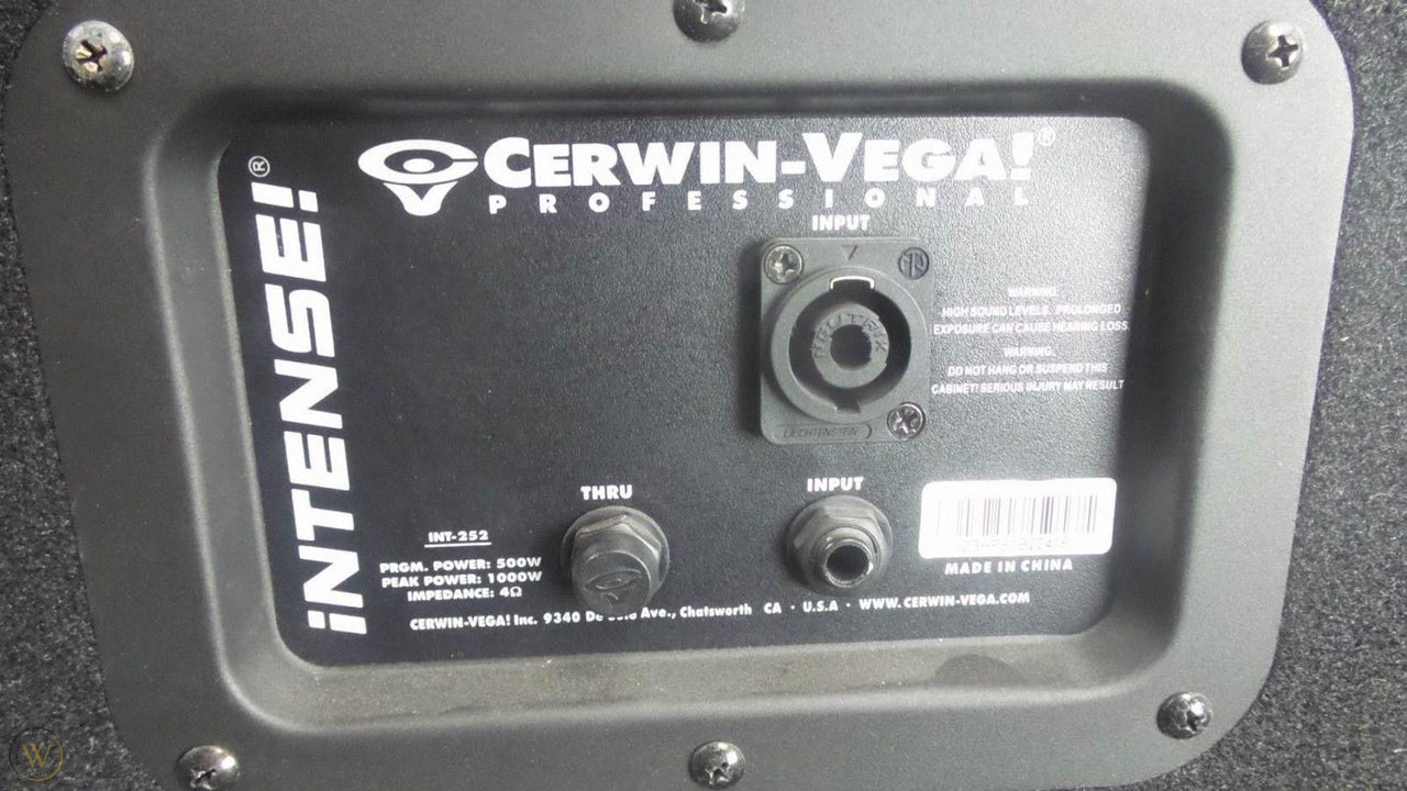 2 Cerwin Vega INT-252 V2 15" 3-Way Passive PA Speaker1400-Watts Loudspeaker