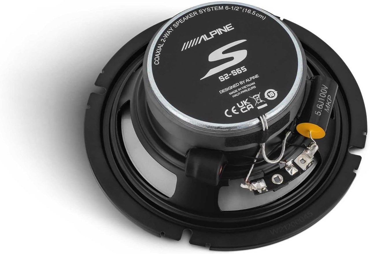 Alpine UTE-73BT In-Dash Digital Media Receiver Bluetooth & 2 Pair S2-S65 6.5" 480 Watts Coaxial Car Speakers & KIT10 Installation AMP Kit