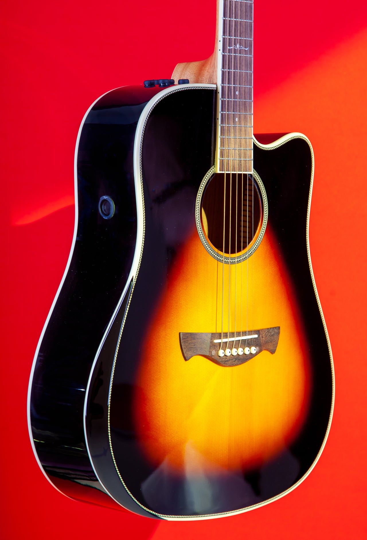 Tagima  WS 25 EQ-DBS Acoustic Guitar - Drop Sunburst