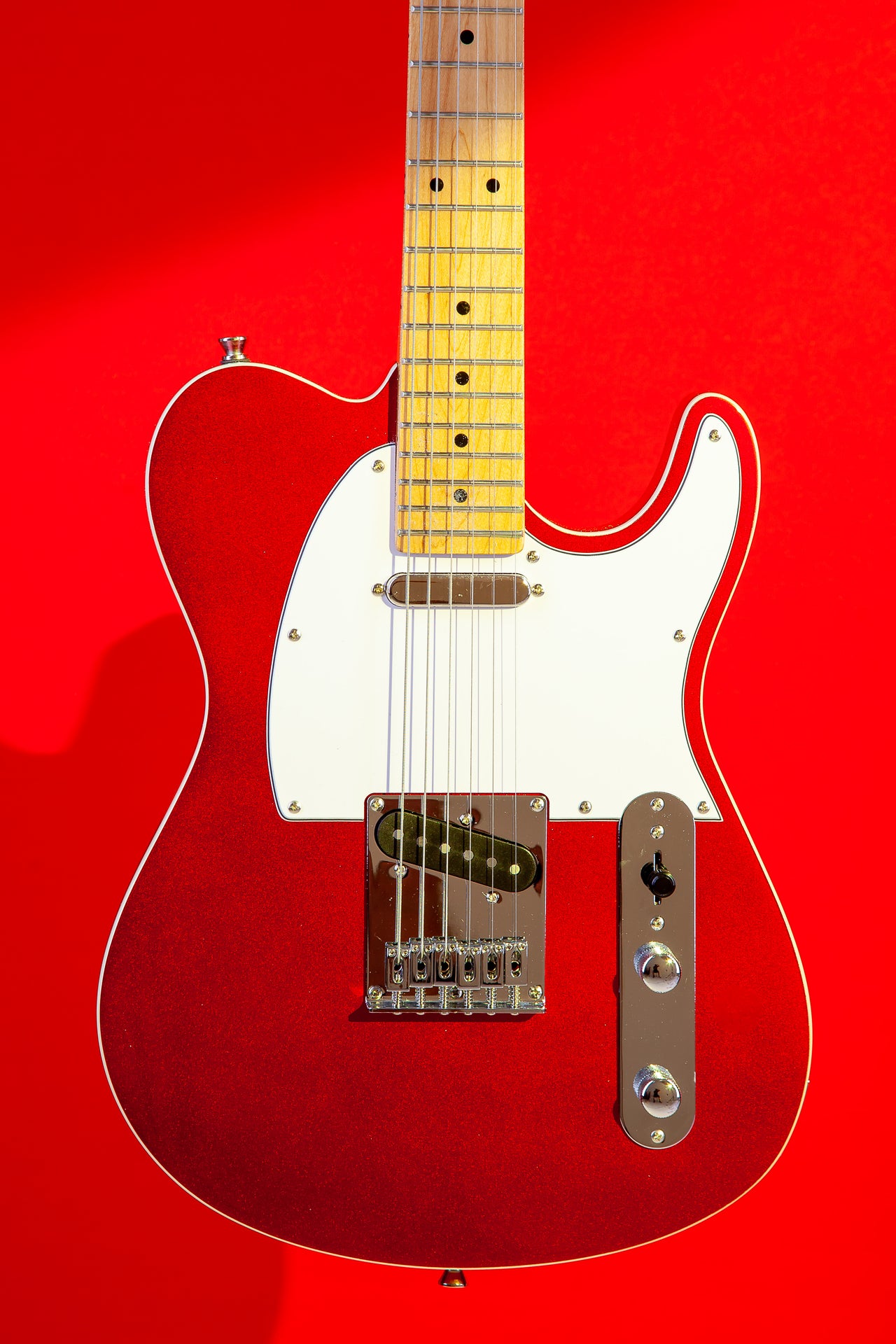 Tagima T 550 CA-LF/WH Electric Guitar - Candy Apple Red