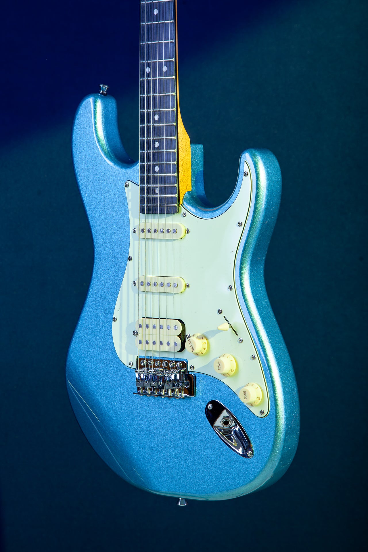 Tagima TG 540 LPB-DF/MG Electric Guitar - Lake Placid Blue