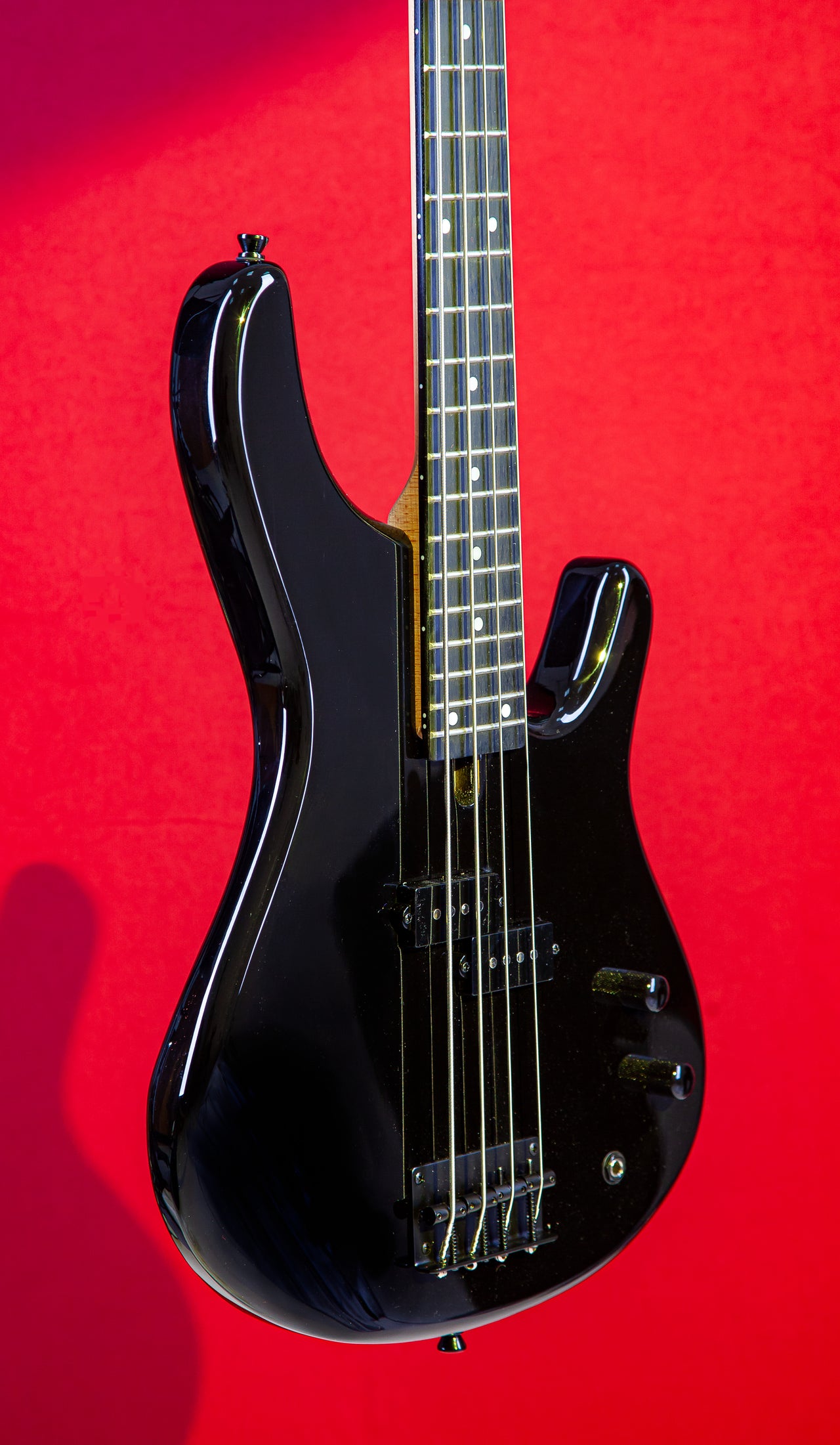 Tagima XB 21 4-BK-DF Electric Bass Guitar - Black