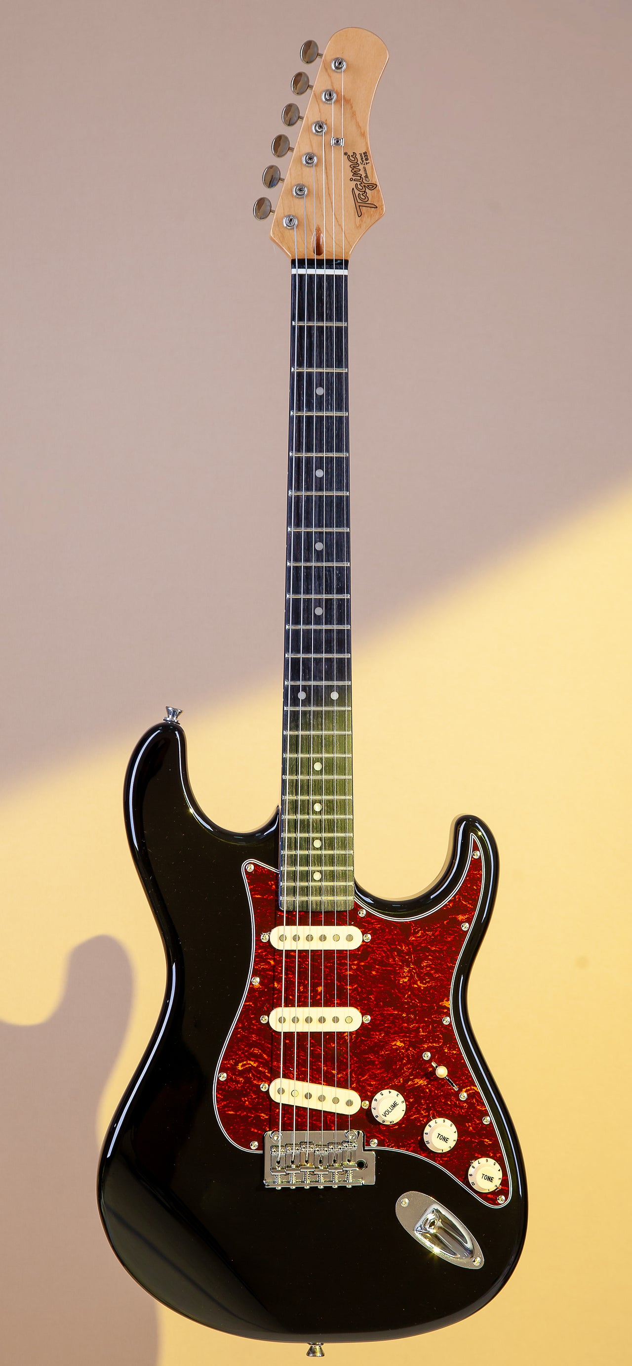 Tagima T 635 CLASSIC-BK-DF/TT Electric Guitar - Black