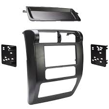 Metra 95-6541 Double DIN Dash Installation Kit for 2003-06 Jeep Wrangler