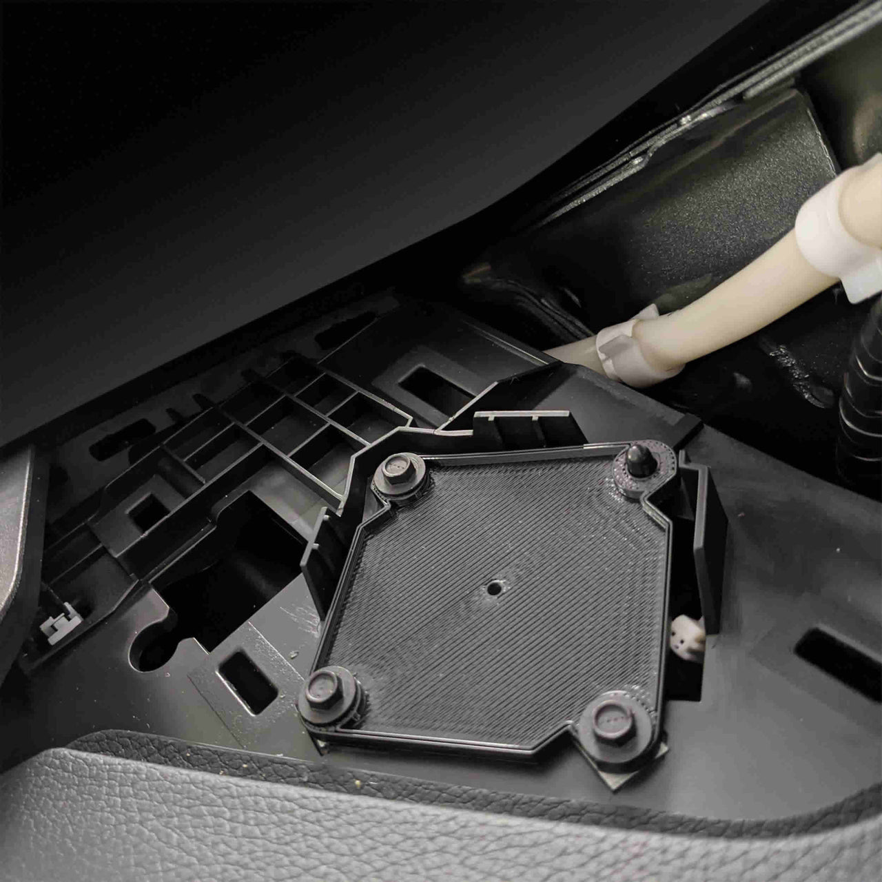 Metra 82-7403 Speaker Adapters Compatible Fits for Nissan 2004-up Dash Tweeter