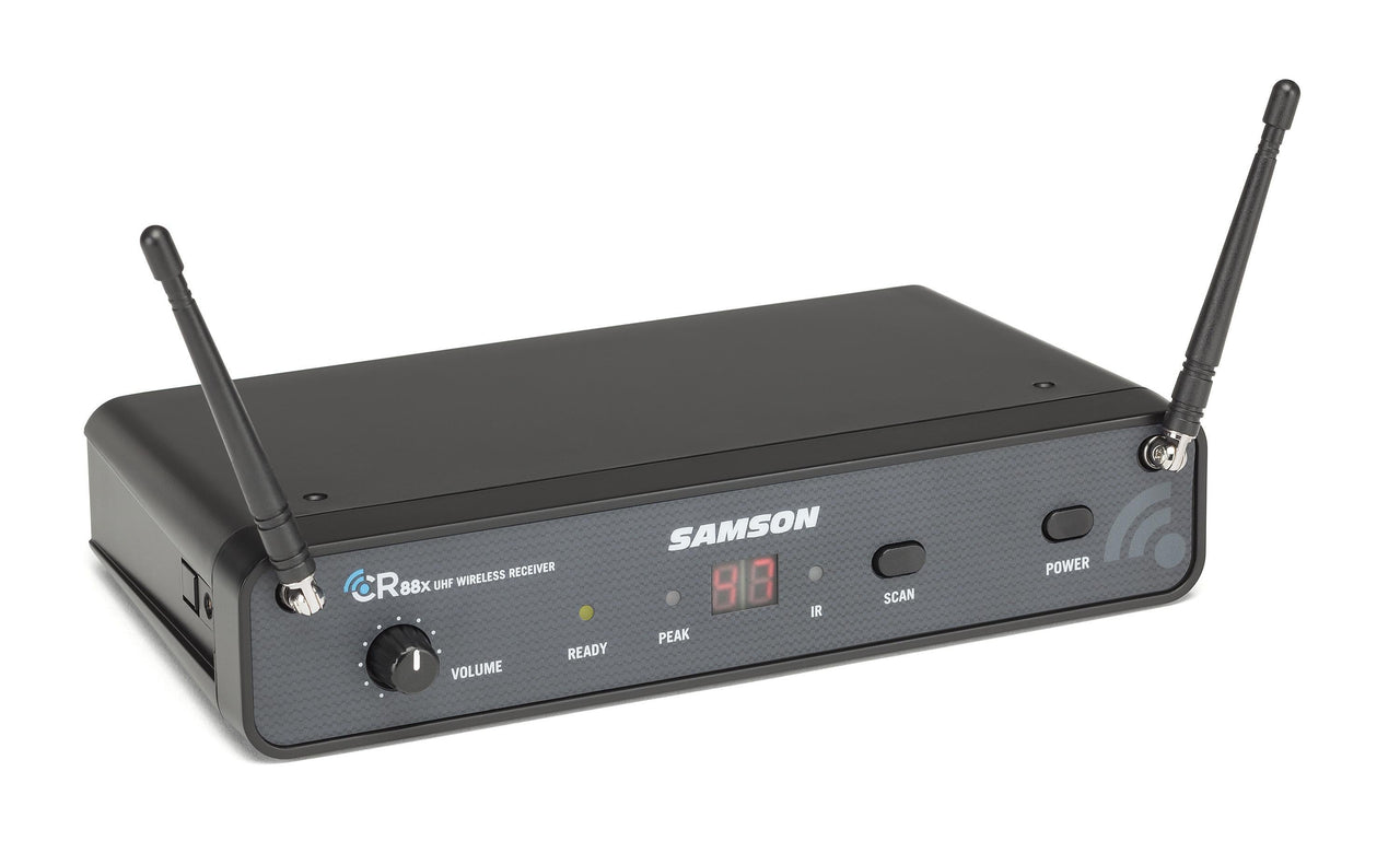 Samson SWC88XHQ7-D Wireless Handheld Microphone System with Q7 Mic Capsule